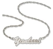 New York Yankee s Name Plate Necklace W  Chain